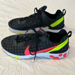 Nike React Element 55 Men's Size 10.5 Black Hyper Crimson Yellow CJ0782-001 Used